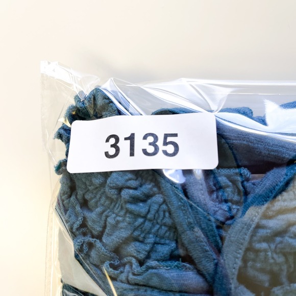 Lane Bryant (14/16 Plus) Blouse Puff Sleeve Stripe Blue Faux Button - Picture 9 of 9